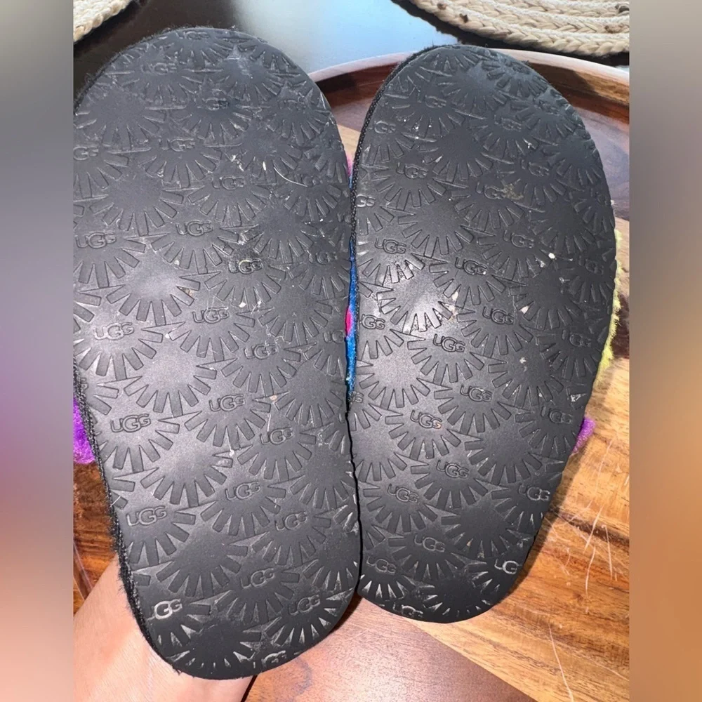 UGG Fluff Yeah Party Spots Fur Lined Slippers Sandals w/ Strap Toddlers Sz 9